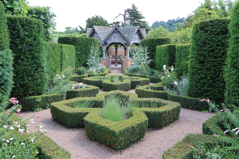 Pavilion with formal box hedges