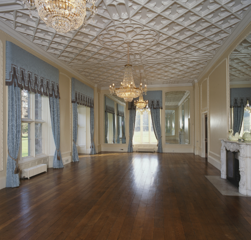 Wedding reception room at Hampton Court Castle